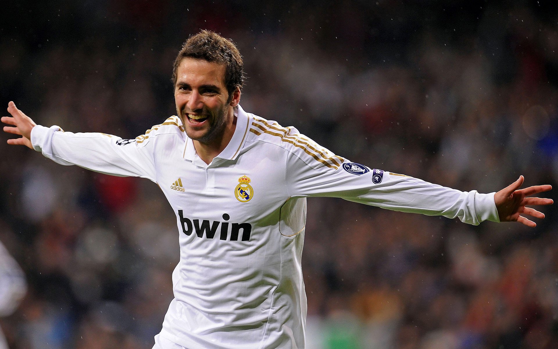 F1品牌合作：跨界联名的新潮流，f1都有哪些品牌